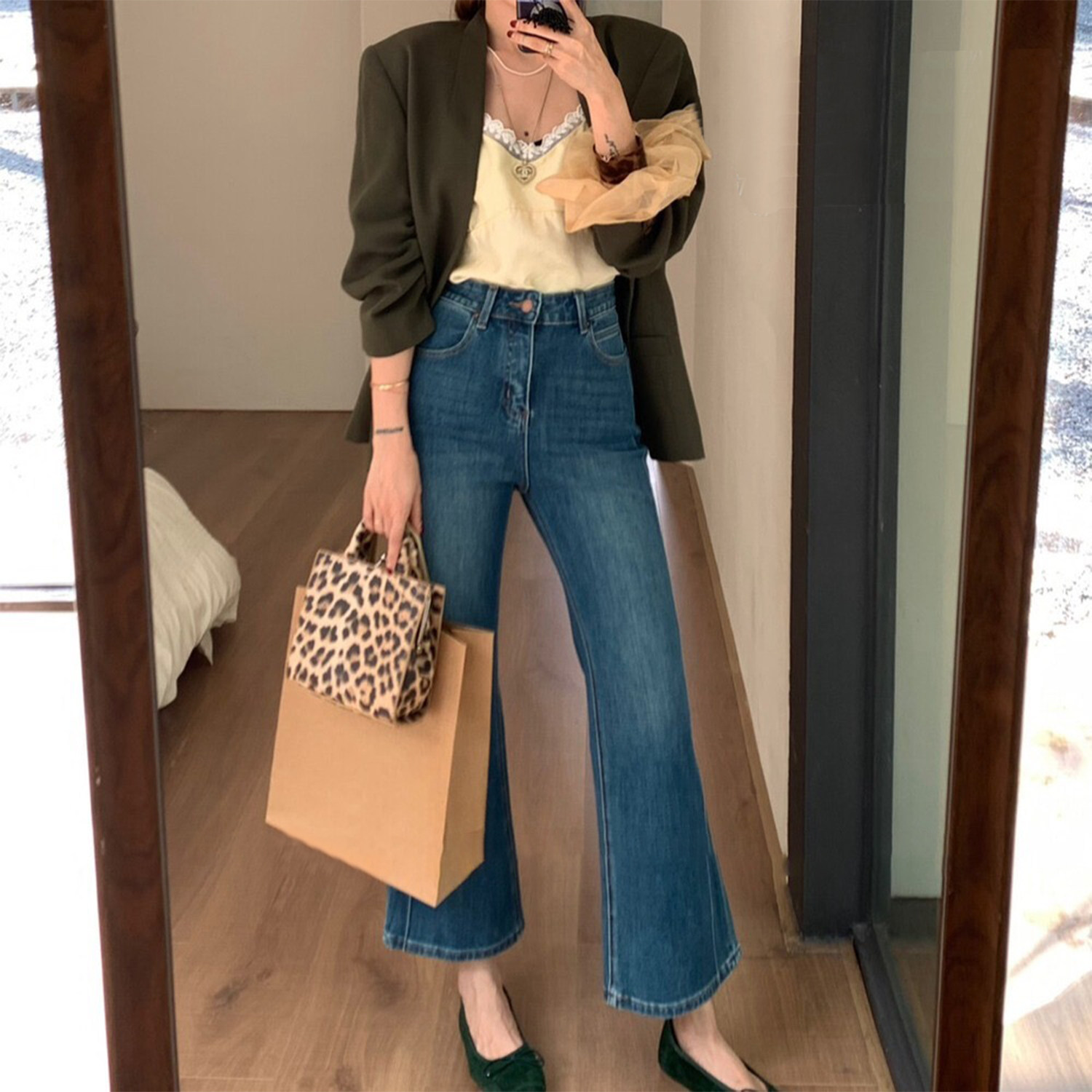 韩式高腰四面弹小微喇牛仔裤女秋季新款时尚设计感显瘦九分喇叭裤
