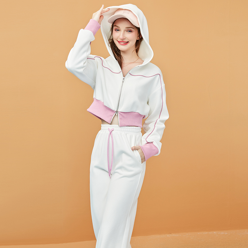 zklin休闲运动服两件套奶系穿搭