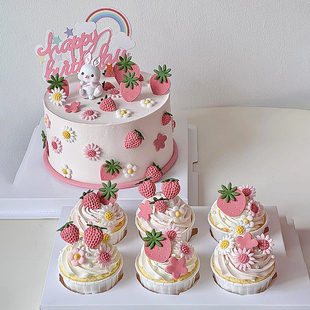 饰草莓花朵巧克力翻糖硅胶模具小兔子摆件甜品台 卡通儿童兔宝宝装