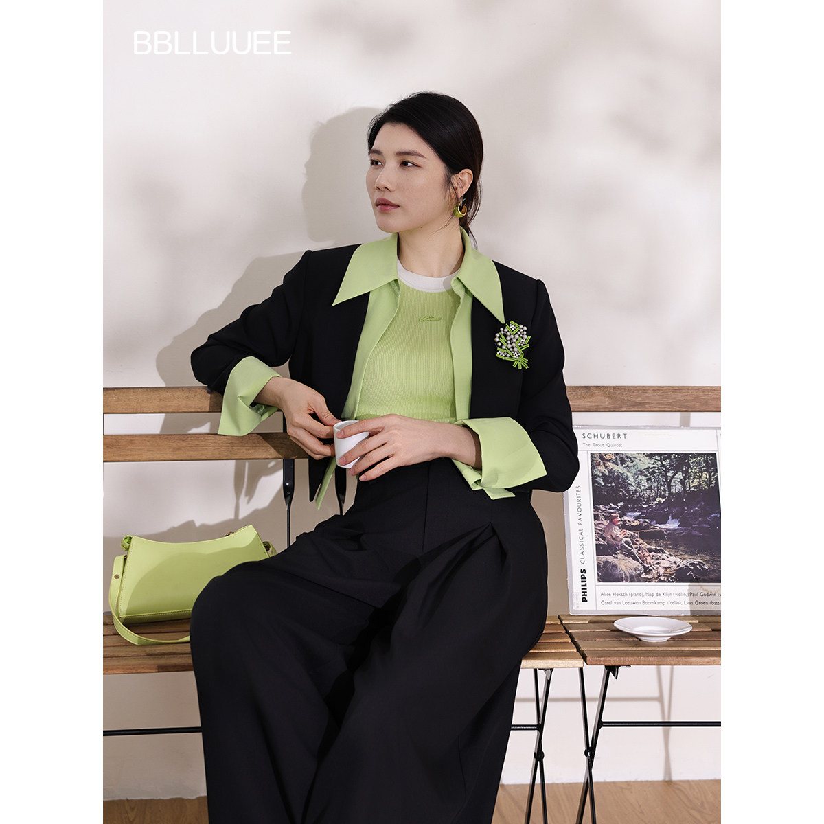 BBLLUUEE/粉蓝衣橱2026秋女装新款轻职场撞色设计感翻领短款外套
