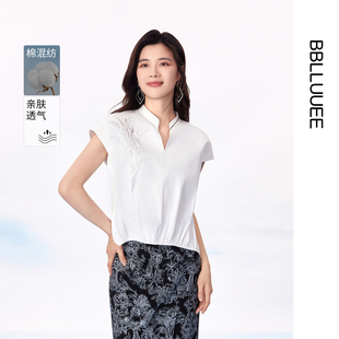 新款 粉蓝衣橱2025夏装 中式 镂空绣花气质短袖 女 白衬衫 玉若风吟