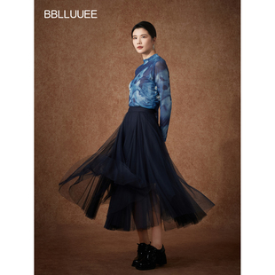 【国风新中式】BBLLUUEE粉蓝衣橱2026春装新款晕染弹力网纱女上衣