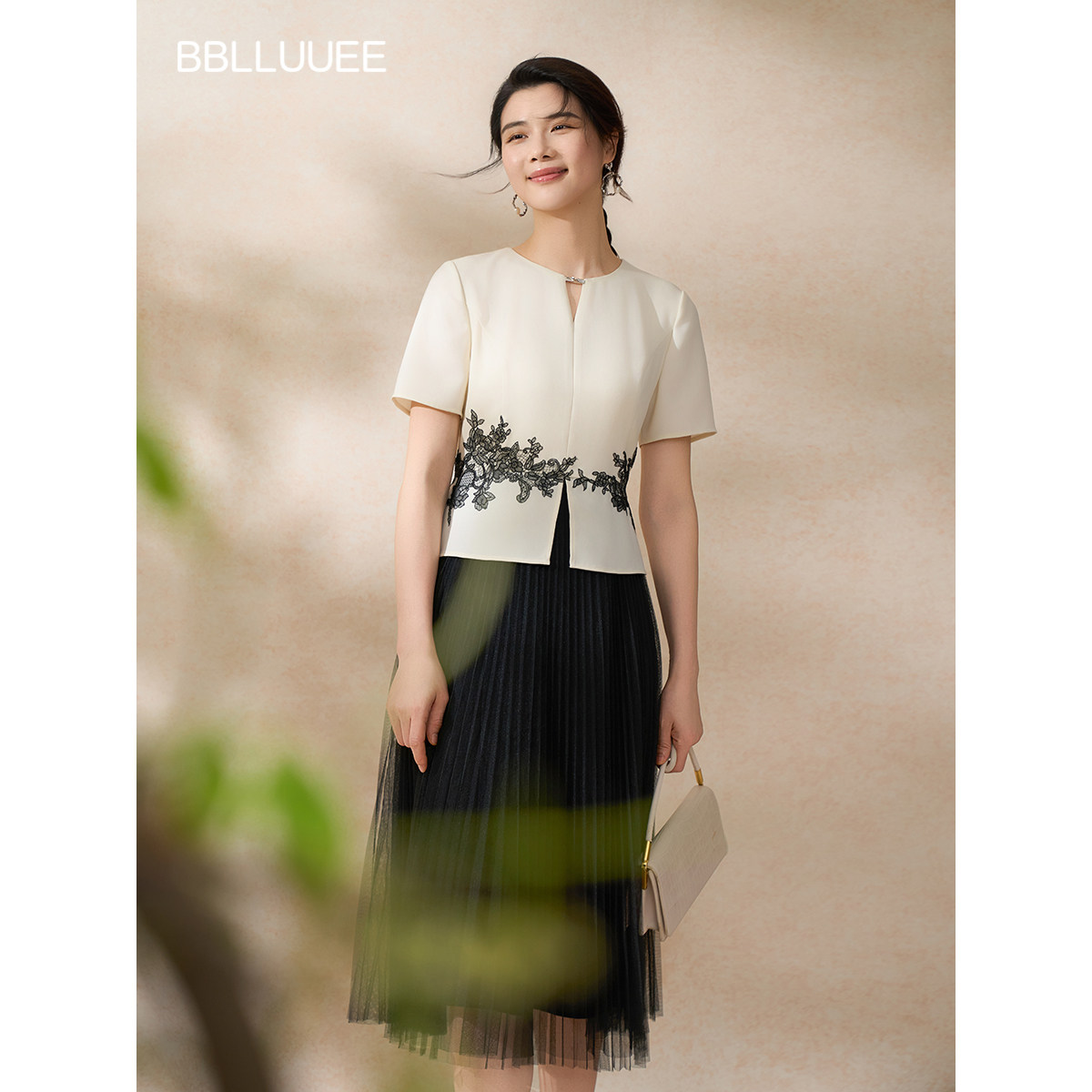 BBLLUUEE/粉蓝衣橱2026夏装新款高气场撞色假两件网纱拼接连衣裙