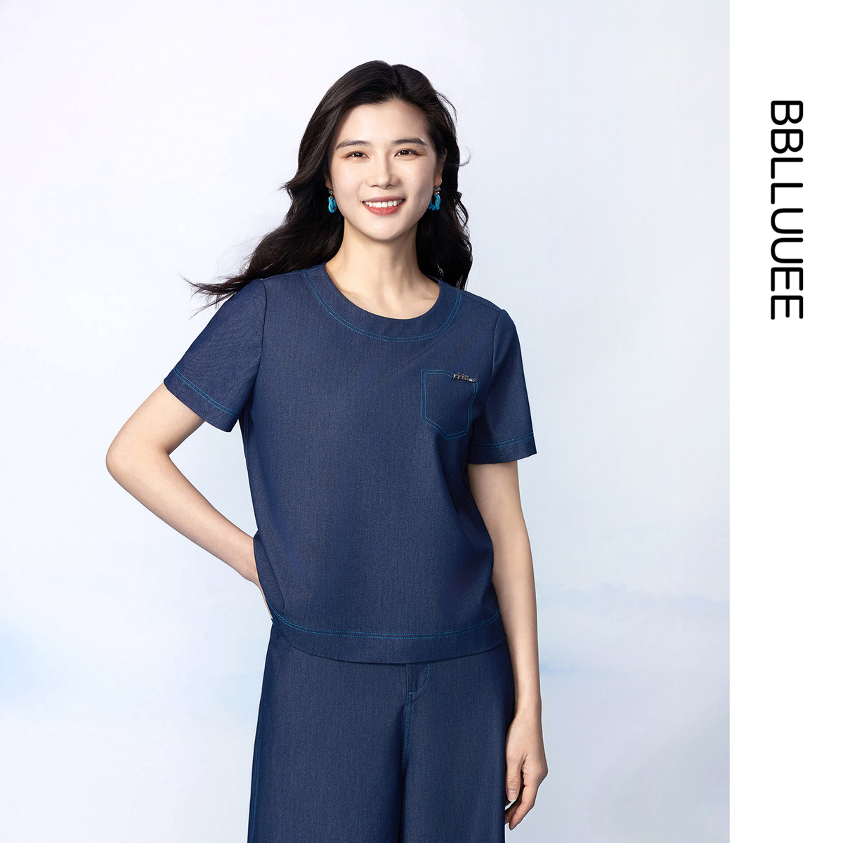 BBLLUUEE/粉蓝衣橱2025夏装新款时尚小衫 柔软牛仔撞色辑线上衣女,女装/女士精品,衬衫,淘宝优惠券,粉丝福利购,淘宝优惠卷