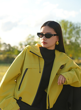 【山野清风】粉蓝衣橱2026春装新款休闲户外连帽百搭夹克女短外套