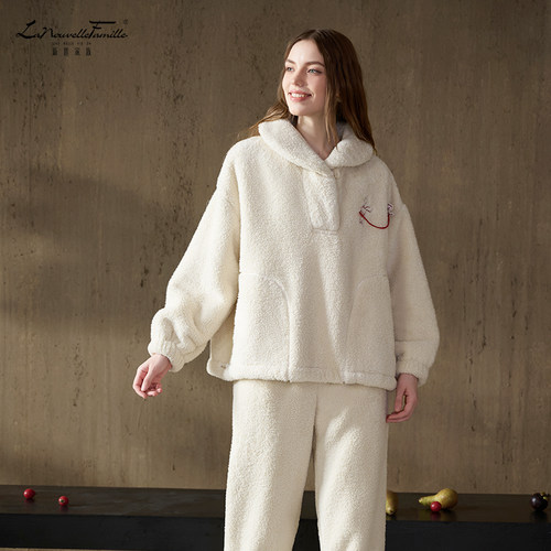 新世家族居家暖暖双面米粒绒套装