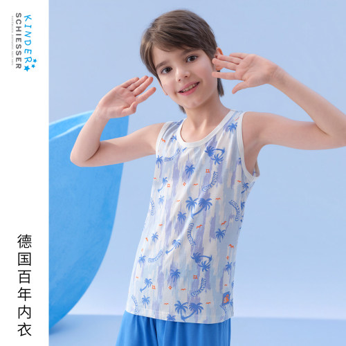 舒雅男童夏日度假背心