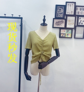 李潇洒胖mm碎花清新显瘦抽褶上衣女夏装 大码 宽松遮肉百搭短袖 小衫