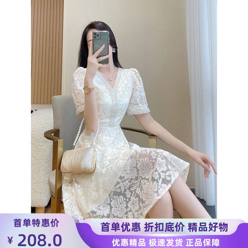高级感显白修身连衣裙女夏季流行