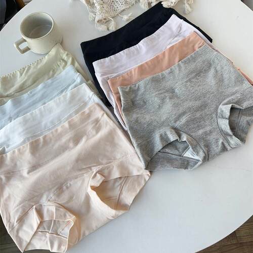 女士纯棉小平角内裤包臀