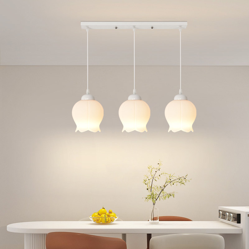 餐厅吊灯奶油风灯具现代简约吧台灯北欧灯温馨家用饭厅三头小吊灯