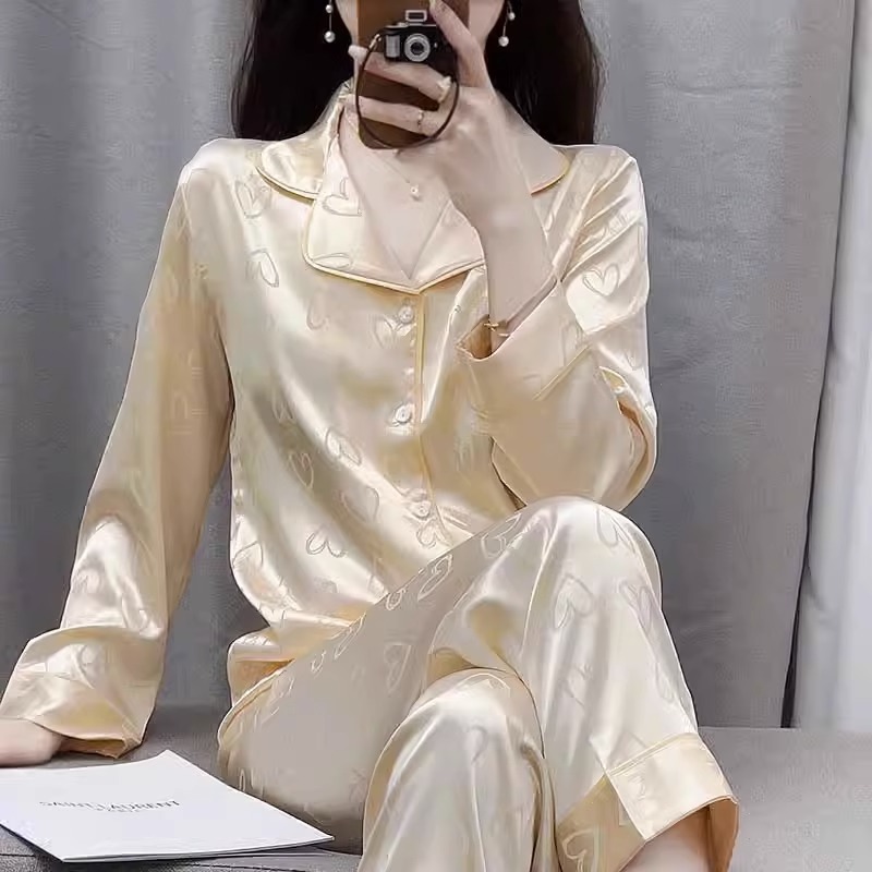 冰丝睡衣女春秋季新款长袖韩版网红ins风薄款心形真丝家居服套装