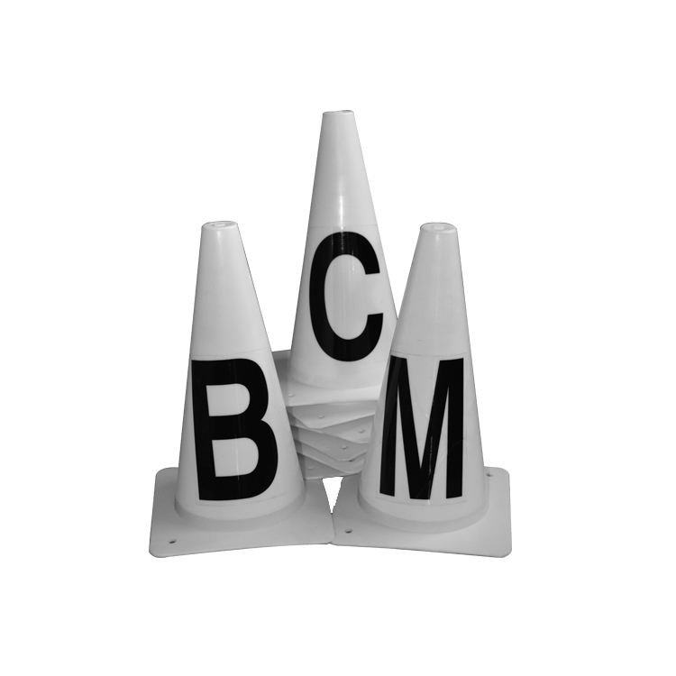 号码柱子字母标志牌场地用牌