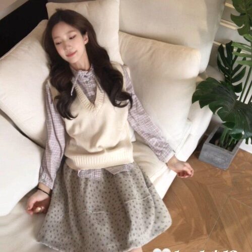 韩版甜美格纹衬衫针织马甲套装
