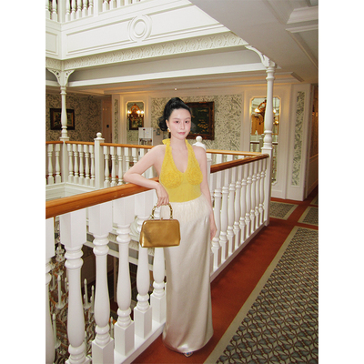 WEINISIAN朱小姐 小众设计师工艺挂脖上衣