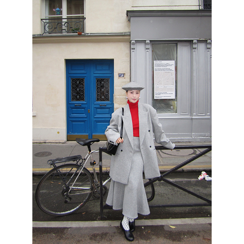 2025新款小众设计感重工绵羊毛毛呢两件套西装外套半裙套装女冬季