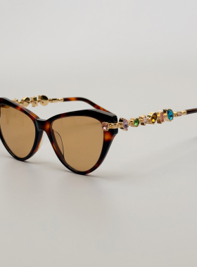 复古板材镶钻猫眼太阳镜女高级感巴洛克显瘦大框百搭防紫外线墨镜