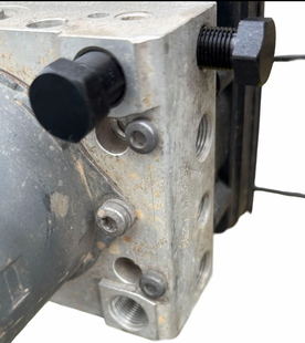 汽车刹车油管ABS泵堵头