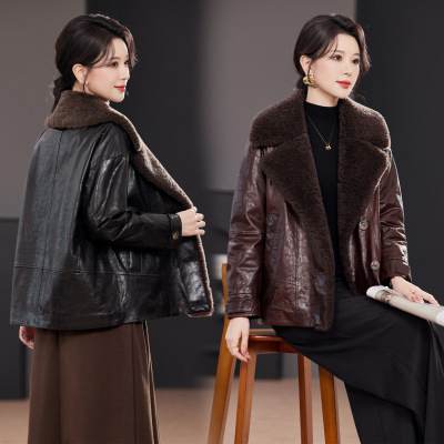 绵羊皮真皮毛一体皮草鹅绒外套女2025冬新款年轻款派克羽绒服