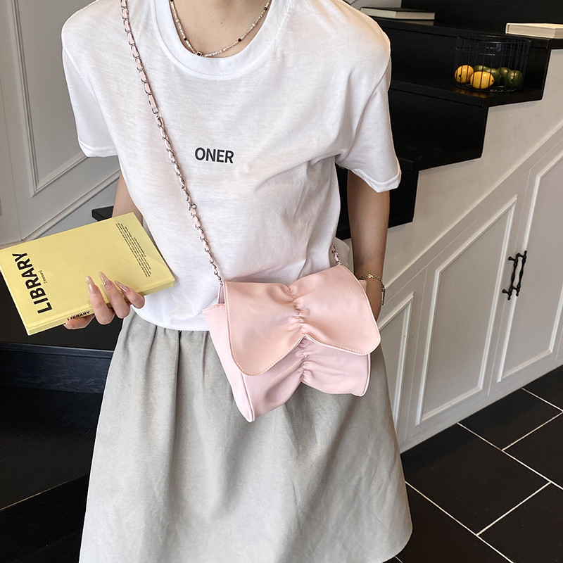 2025新款时尚百搭大容量女士单肩斜挎包休闲轻便女士休闲腋下包