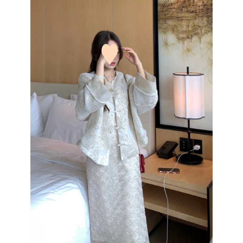 2025春季新款新中式今年流行漂亮米白色盘扣外套半身裙两件套装女,女装/女士精品,休闲运动套装,淘宝优惠券,粉丝福利购,淘宝优惠卷