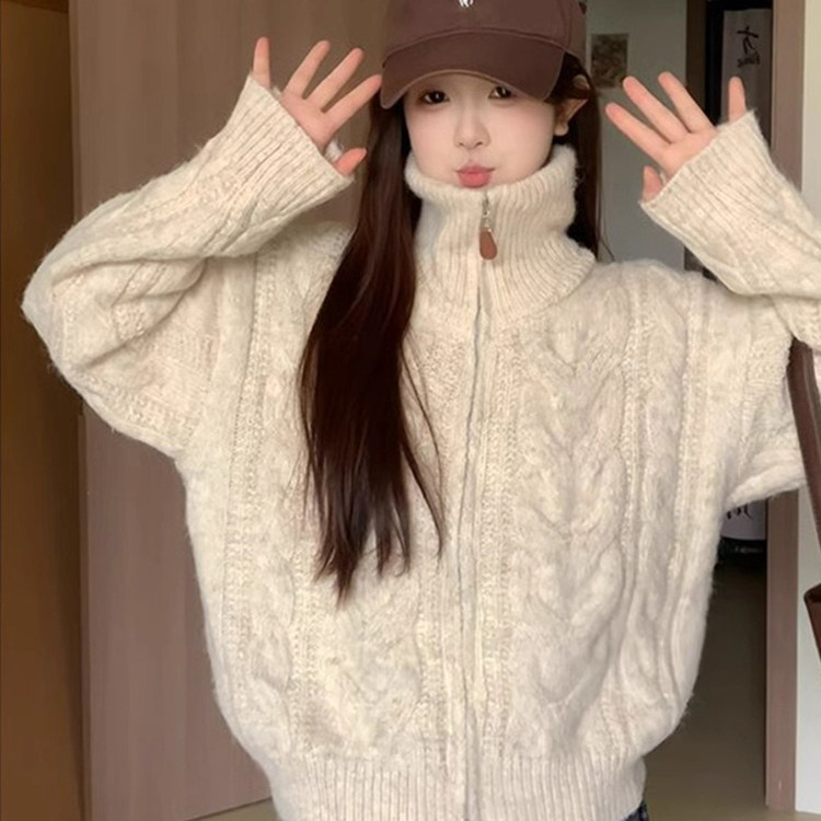高领麻花拉链开衫毛衣女款2025新款秋冬季加厚慵懒风立领针织外套