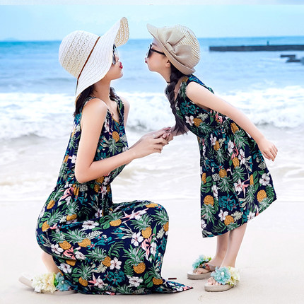 2025夏季韩版女童连衣裙纯棉潮衣公主裙洋气亲子装母女装棉绸沙滩