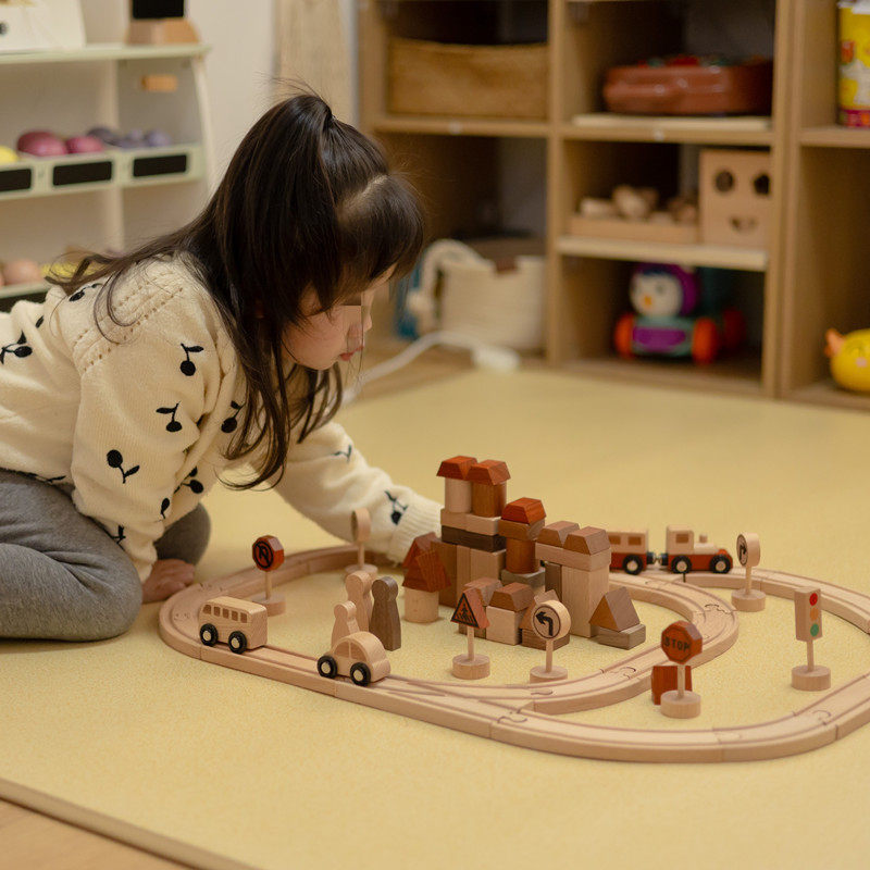 SOLID WOOD ENVIRONMENTAL PROTECTION WOODEN ELECTRIC RAIL CAR CHILDRENS EDUCATIONAL EARLY EDUCATION BUILDING BLOCKS ASSEMBLED TRACK SMALL TRAIN WOODEN TOYS