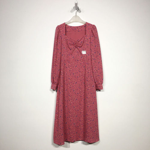 容系列 D99325 时尚连衣裙品牌女装折扣