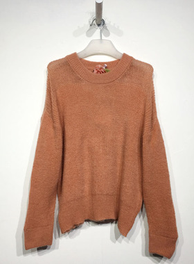 OM系列 D71876 时尚针织衫切