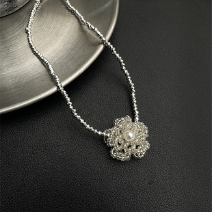 原创小众设计手工编织花朵项链女轻奢气质百搭银色颈链锁骨链配饰