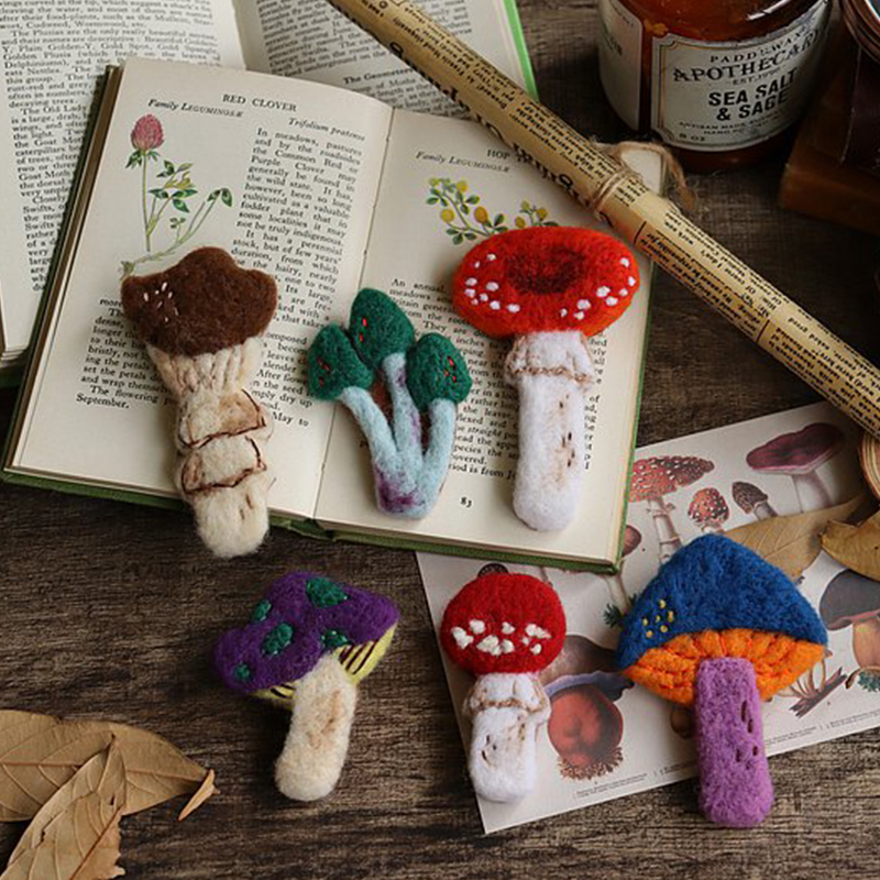 戳戳乐羊毛毡菌菇胸针简单材料包