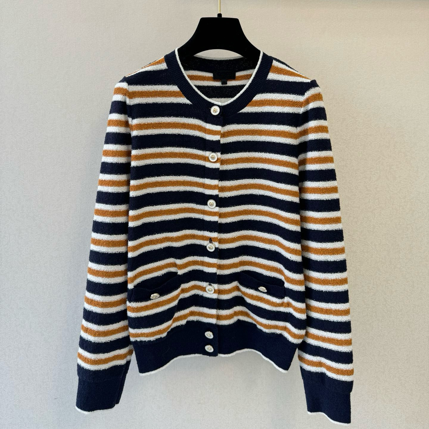 GOPOHIGH南油高定2025早春新款设计感翻领红蓝撞色条纹针织开衫