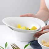 Чистая белая западная блюда суп миска фруктовые салат миска с закусочной измерил миску японс