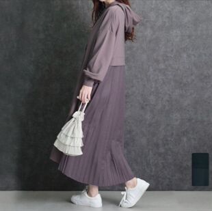 轻盈显瘦遮肉2024日系贵牌个性设计连帽拼接褶子卫衣连衣裙