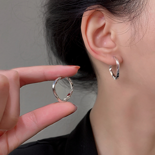 Z小姐 925银几何方形素圈耳环小众设计2025新款爆款耳饰ins冷淡风