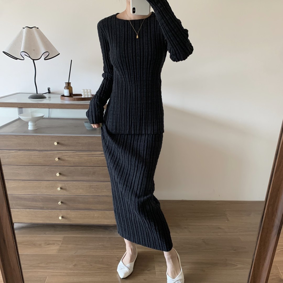 女人味十足！冬季新款气质修身针织衫半身裙两件套套装女