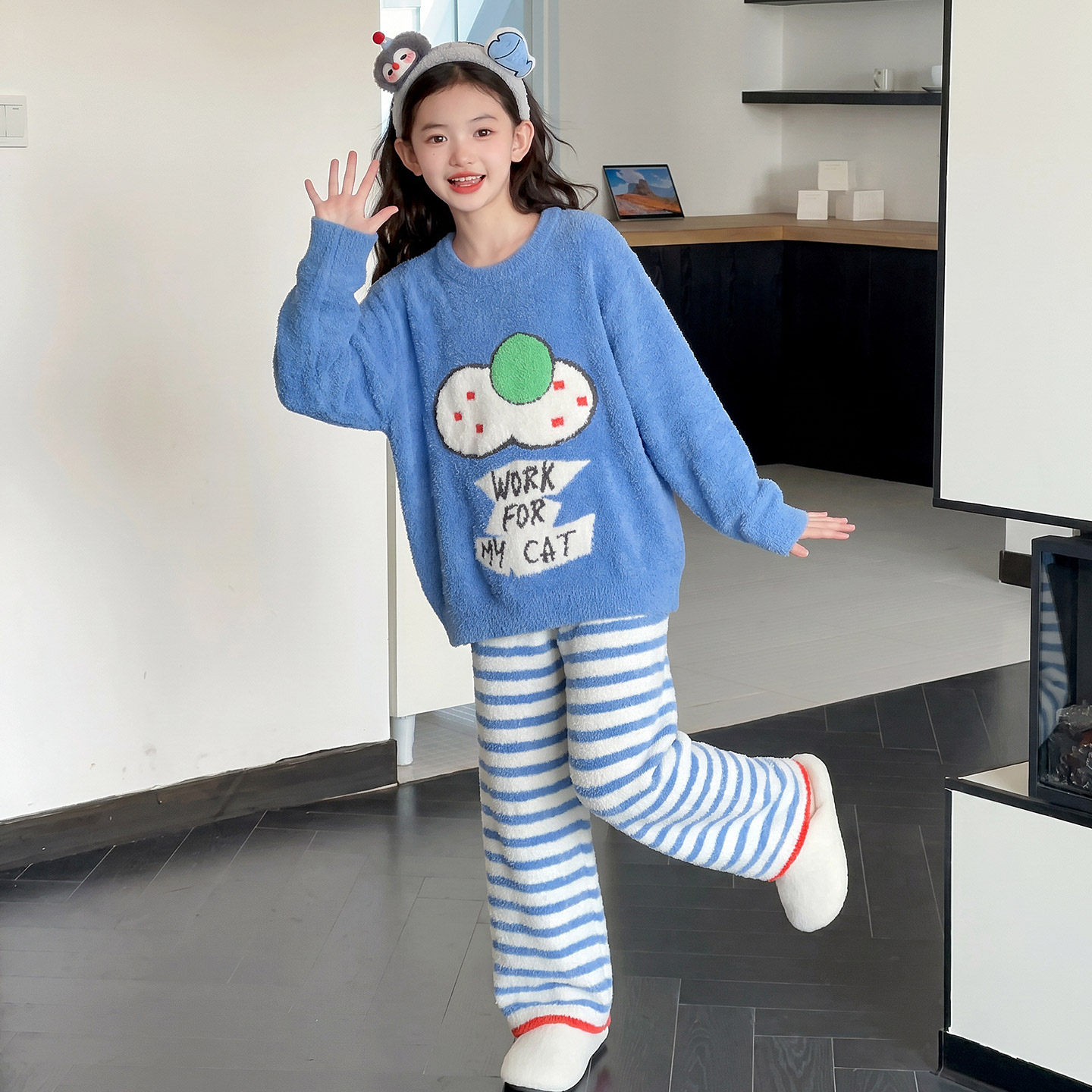 2026新款女童睡衣套装冬季女孩加厚纯棉长袖儿童家居服两件套童装