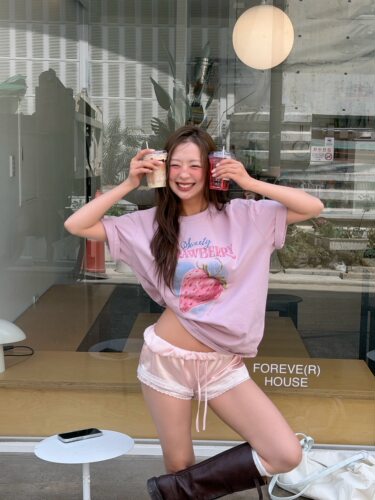 韩国chic博主同款俏皮复古草莓印花T恤宽松纯棉水洗小众粉色短袖