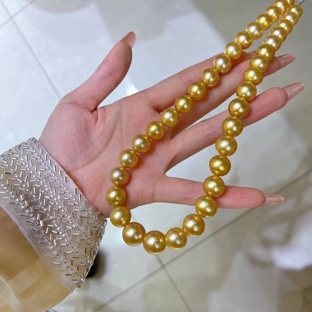 南洋金珠耳钉正圆大颗粒倪妮同款金珠项链套装浓金钻石耳坠气质女