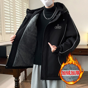 青少年秋冬季加绒加厚外套男款潮流帅气初中高中学生冲锋夹克冬装