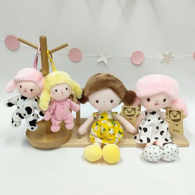 正版鼻涕熊睡衣系列公仔小女孩