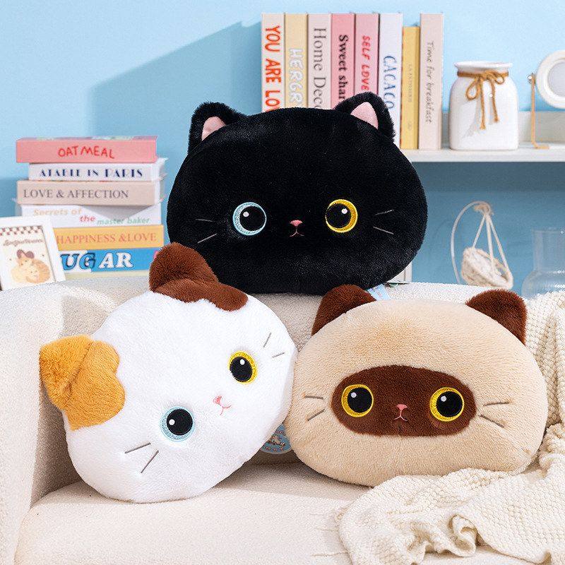 新款可爱大眼三花猫咪毛绒公仔抱枕仿真暹罗猫摆件靠垫生日礼物,玩具/童车/益智/积木/模型,毛绒/玩偶/公仔/布艺类玩具,淘宝优惠券,粉丝福利购,淘宝优惠卷