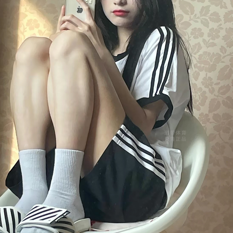 Adidas阿迪达斯短袖男 情侣一男一女 黑白 运动T恤 CW1203 CW1202