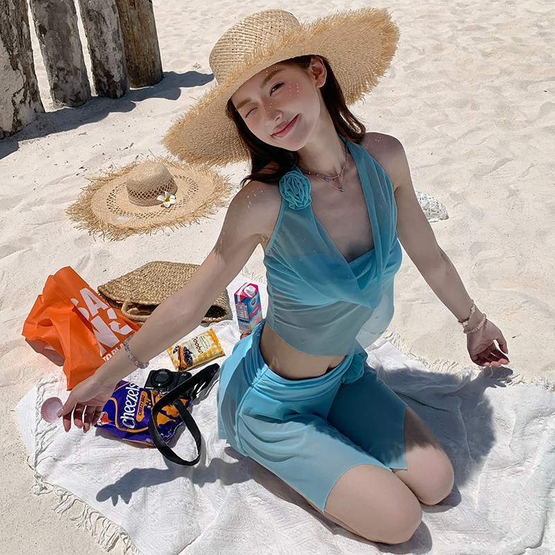 泳衣女2026夏新款分体挂脖比基尼裙式遮肚显瘦三件套沙滩温泉度假
