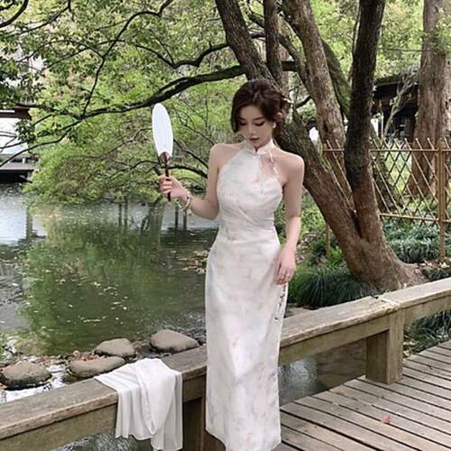 新中式挂脖改良旗袍修身长裙防晒