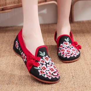 广场舞蹈布鞋女老北京民族风绣花鞋演出舞蹈鞋扇子舞秧歌腰鼓舞鞋