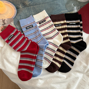 会起球的袜子 秋季miu系布标女士中筒袜 韩版时尚条纹百搭纯棉袜