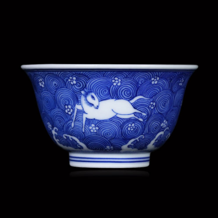 春风祥玉邹俊窑 老春蓝地海水云纹 天马压手杯祥云主人杯手绘茶杯