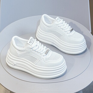 网面透气小白鞋女款2026春季新款轻便显脚小厚底真皮运动休闲板鞋